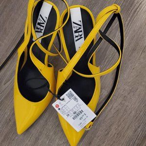 Sexy, srappy zara heels